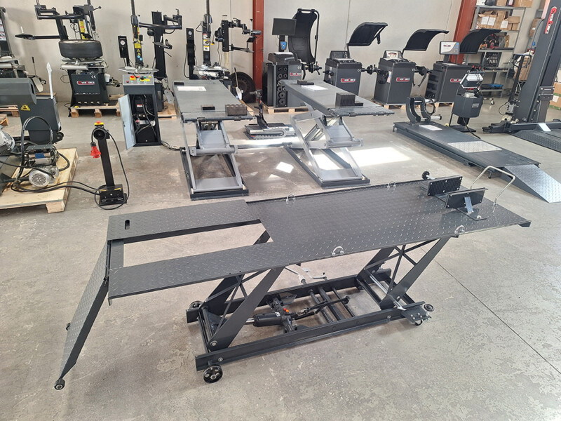 Elevador Hidráulico de Motos – Camilla XL 220x68 cm | Capacidad 450 kg - Imagen 3
