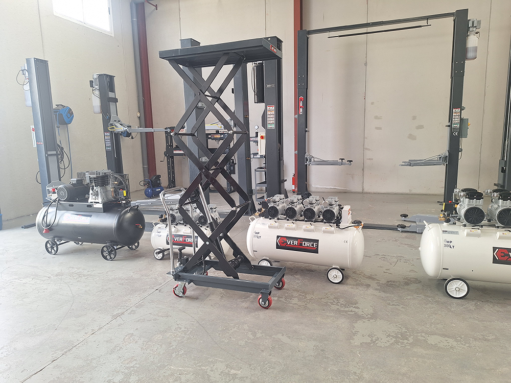 Mesa Elevadora Hidráulica Profesional de 500 kg – Triple Tijera | ¡Llega hasta 215 cm de altura! - Imagen 3